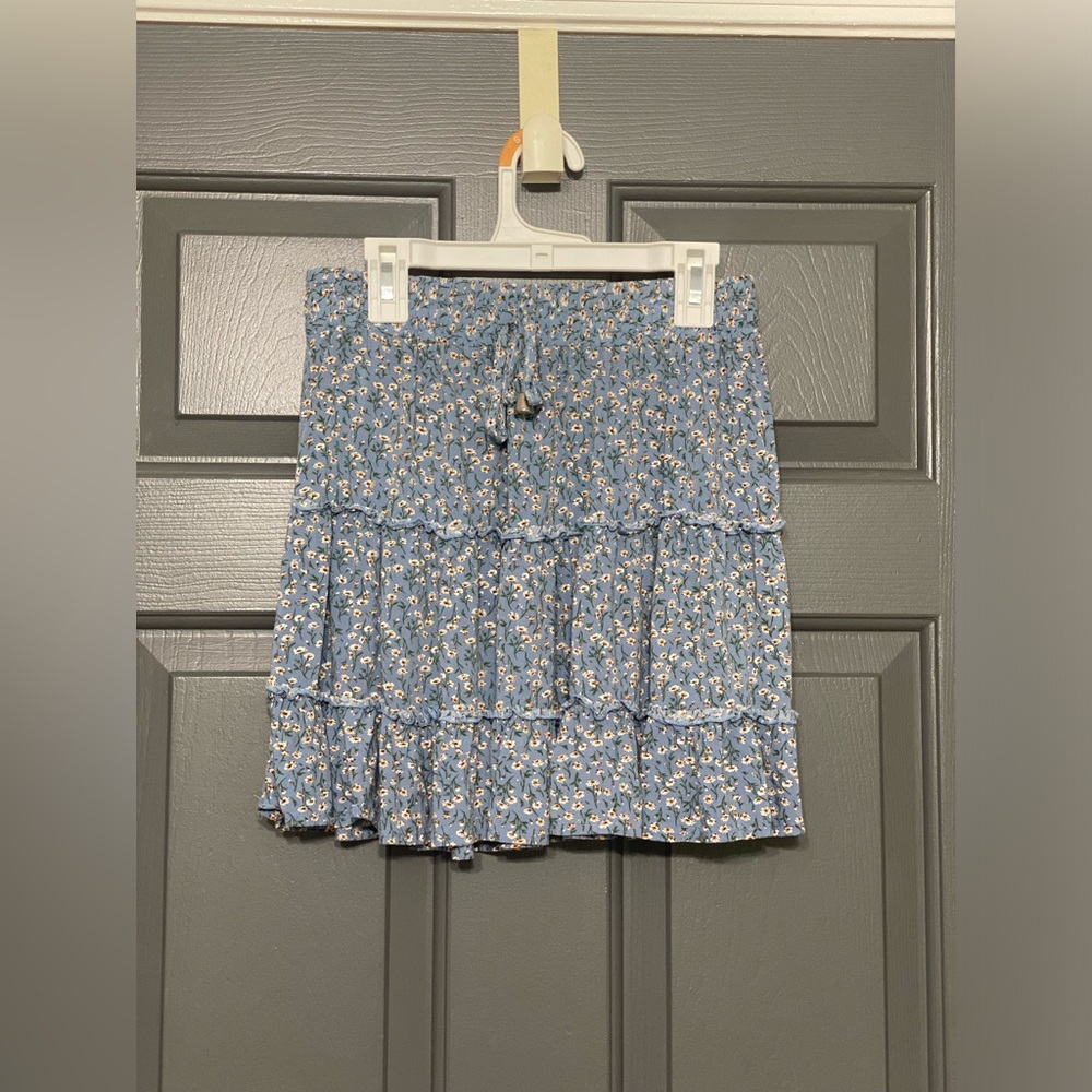Blue floral skirt | Hollister | size: S |